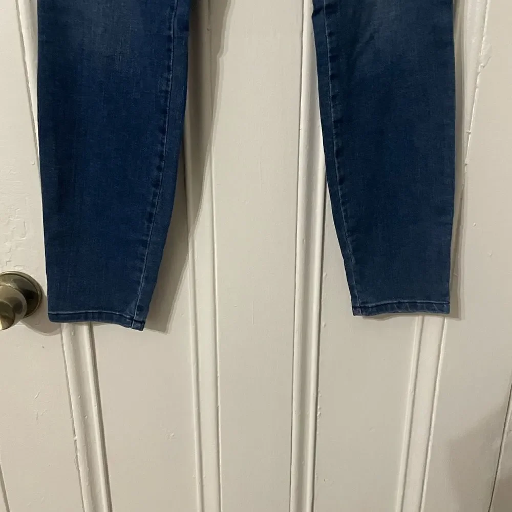 Liz Claiborne classic jegging pants